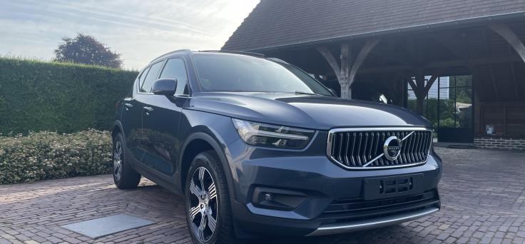 2dehands Volvo  XC40 1,5 T2 Geartronic inscription- automaat-Bluetoothcruise control-Camera-lederen verwarmde zetels-Led verlichting- 18�?�alu-pdc-�?�