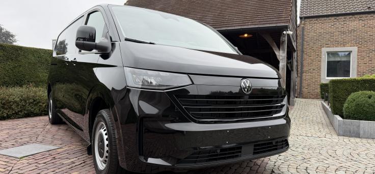 2dehands Volkswagen  T7 Transporter 2,0TDI 150pk-Bouwjaar :07-2025-lange versie-Airco-Bluetooth-Cruise control-CarPlay-LED-DAB+ PDC v+a GPS-3 zitplaatsen- 